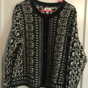 Croft and Barrow Black and White Knit Cardigan